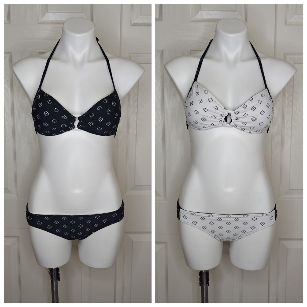 Black and white geometric diamond ikat print reversible bikini set sz S